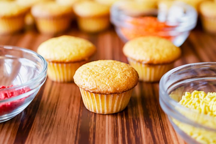 Anise And Orange Liqueur Cakes Recipe