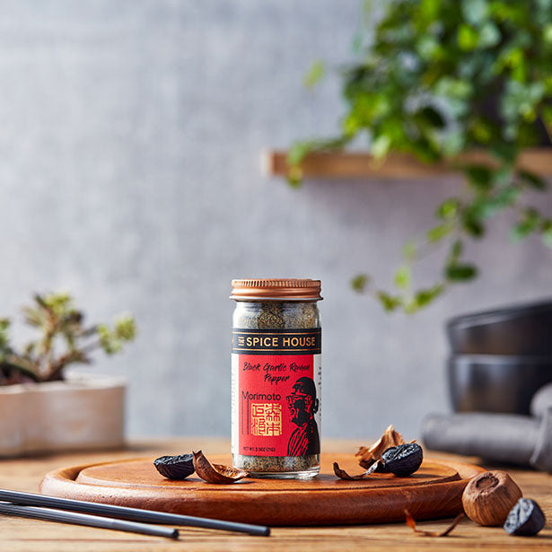 spicy gem スタッズ鉢　raw life factory goujin Morimoto Black Garlic Ramen Pepper: Premium Blend - The Spice House