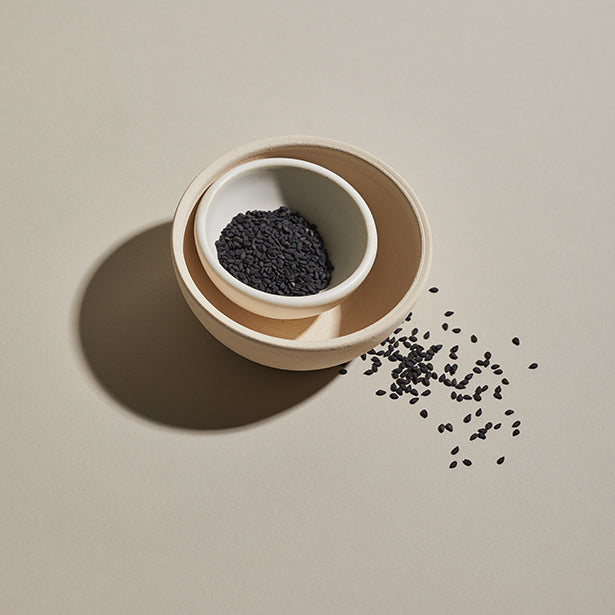 black-sesame-seeds-1.jpg